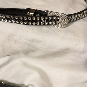 Next2New Women's Belt